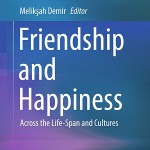کتاب لاتین دوستی و شادکامی در طول زندگی و در فرهنگ ها (2015)
